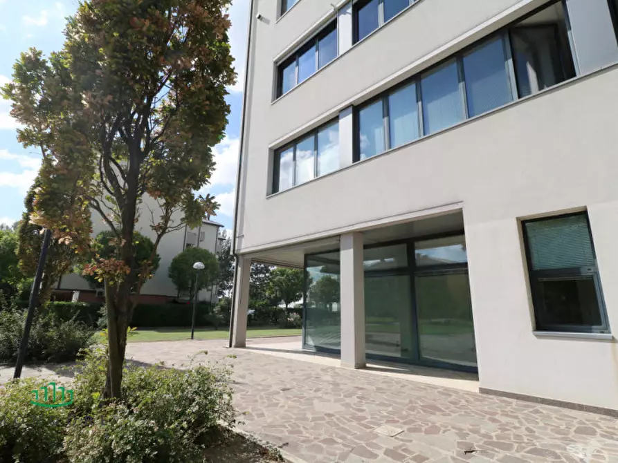 Immagine 22 di Negozio in vendita  in Via quasimodo a Castel Maggiore