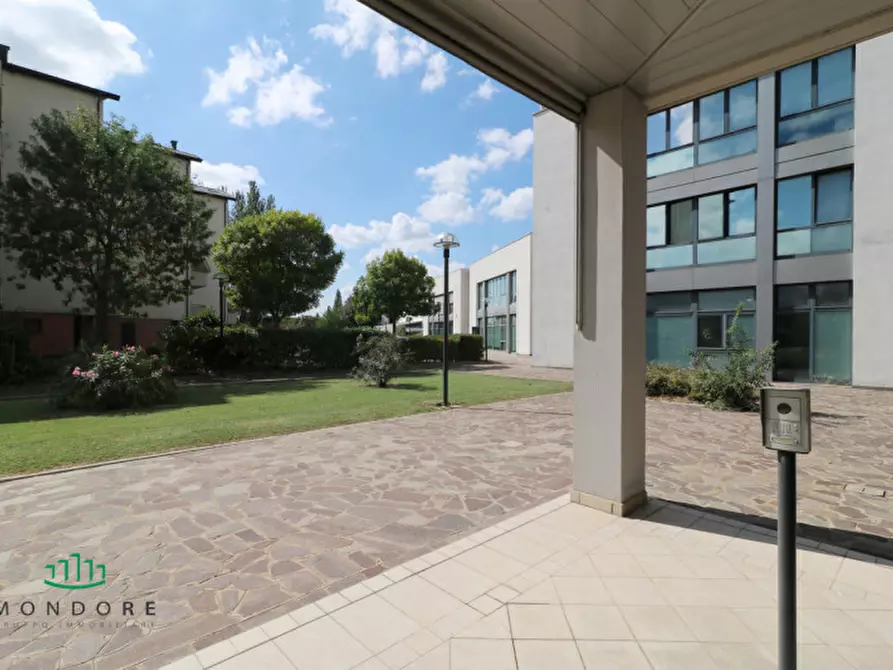 Immagine 26 di Negozio in vendita  in Via quasimodo a Castel Maggiore