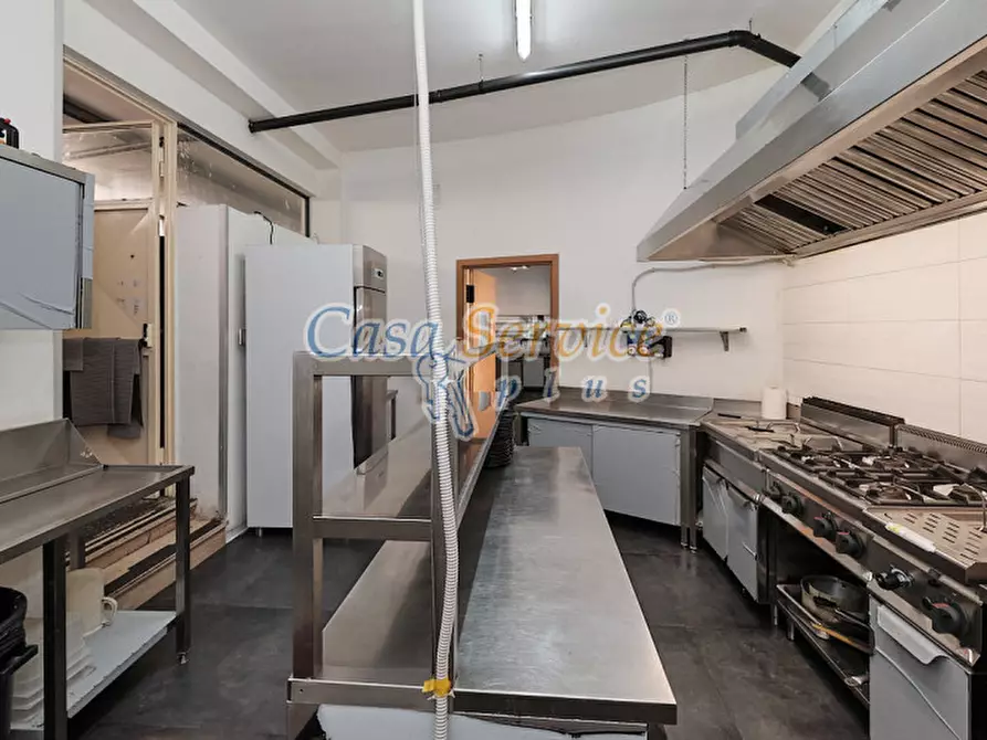 Immagine 17 di Attività commerciale in vendita  in Via Capo a Cutrofiano