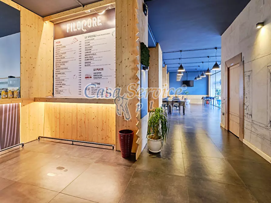 Immagine 22 di Attività commerciale in vendita  in Via Capo a Cutrofiano