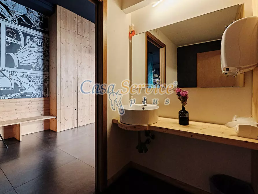 Immagine 35 di Attività commerciale in vendita  in Via Capo a Cutrofiano