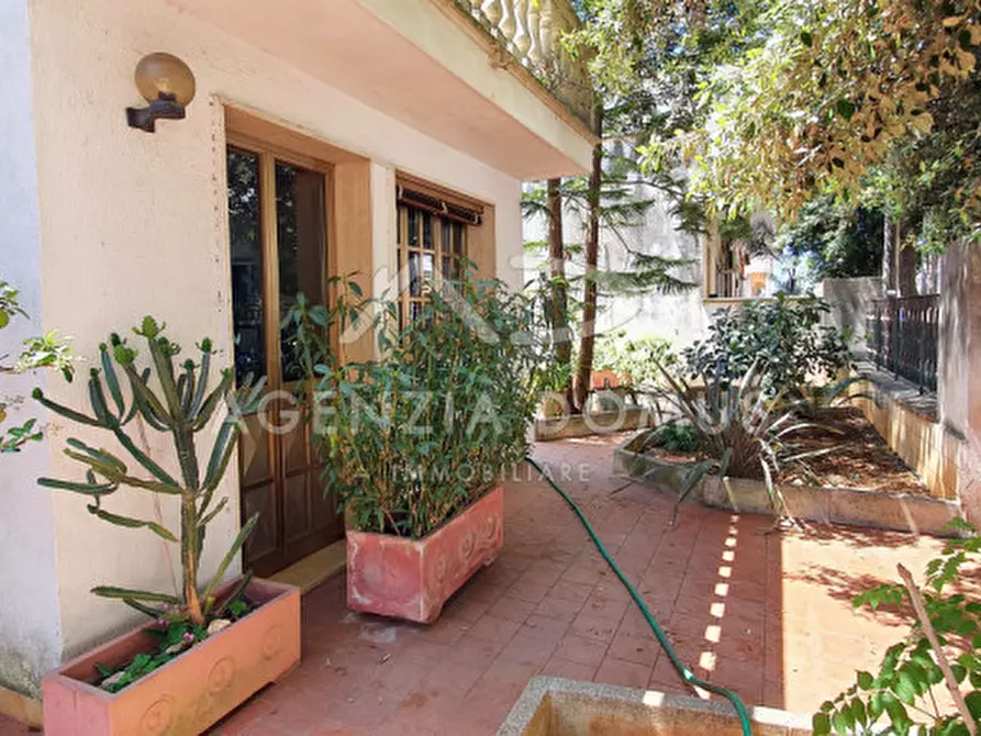 Immagine 36 di Villa in vendita  in Via Giuseppe Mazzini a Racale