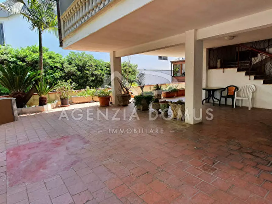 Immagine 38 di Villa in vendita  in Via Giuseppe Mazzini a Racale