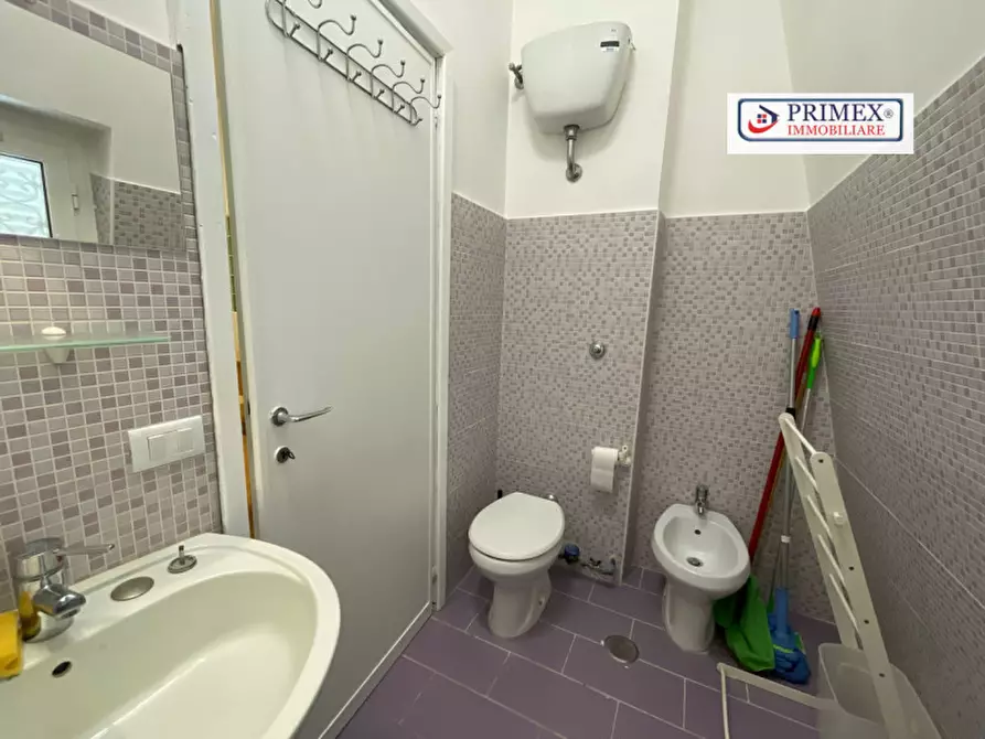 Immagine 8 di Camera in affitto  in Via Emma Perodi a Roma