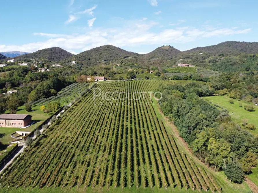Immagine 6 di Rustico / casale in vendita  in piazza della Pieve a Maser