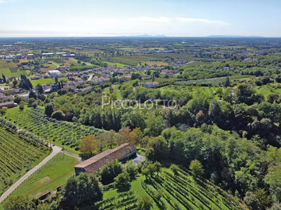 Immagine 7 di Rustico / casale in vendita  in piazza della Pieve a Maser