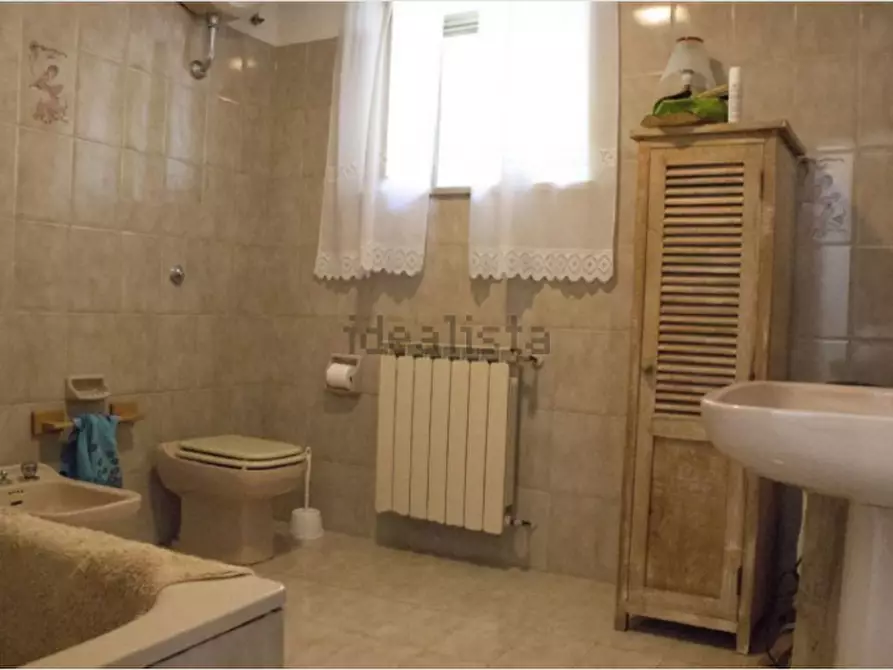 Immagine 3 di Casa indipendente in vendita  a Senigallia