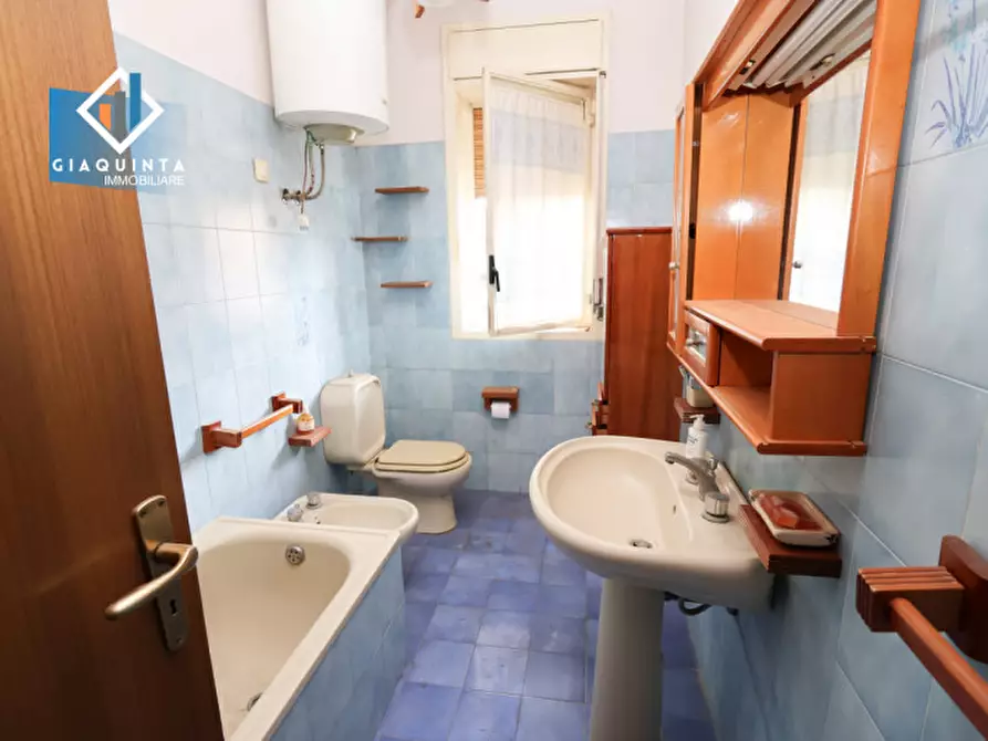 Immagine 13 di Appartamento in vendita  in via Palermo n.193 a Palagonia