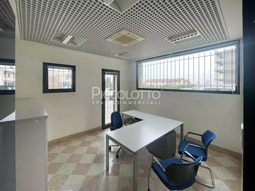 Immagine 7 di Ufficio in affitto  in viale Tiziano Vecellio a Asolo