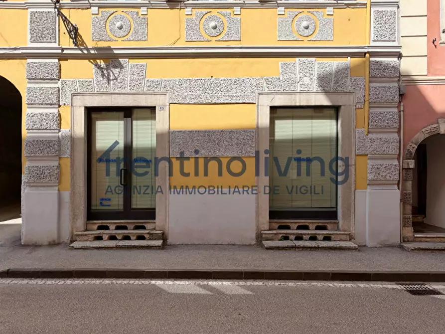 Immagine 9 di Negozio in vendita  in via Roma a Mezzolombardo