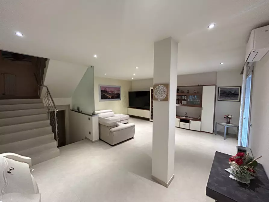 Immagine 5 di Casa bifamiliare in vendita  in Via P. Bottazzo a Mestrino