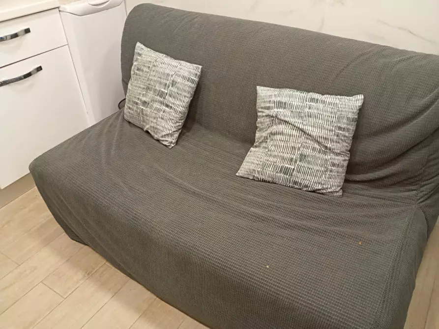 Immagine 3 di Appartamento in affitto  in Vico 2 foglie a Santa Chiara a Napoli