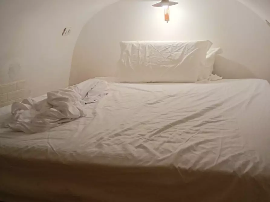 Immagine 16 di Appartamento in affitto  in Vico 2 foglie a Santa Chiara a Napoli