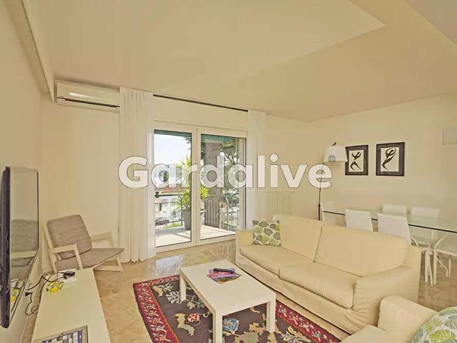 Immagine 10 di Appartamento in vendita  in Viale Angelo Landi 9 a Salò