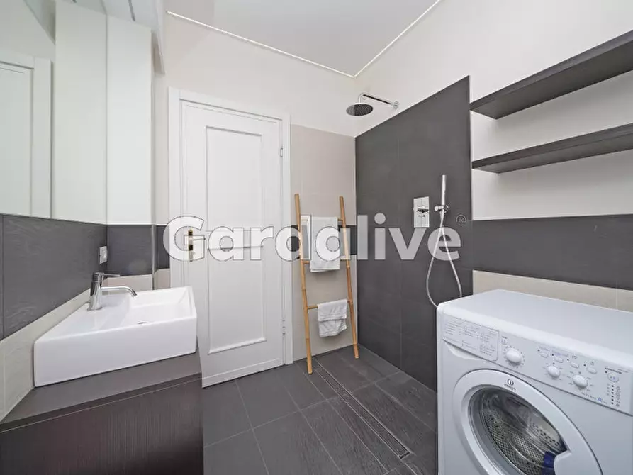 Immagine 14 di Appartamento in vendita  in Viale Angelo Landi 9 a Salò