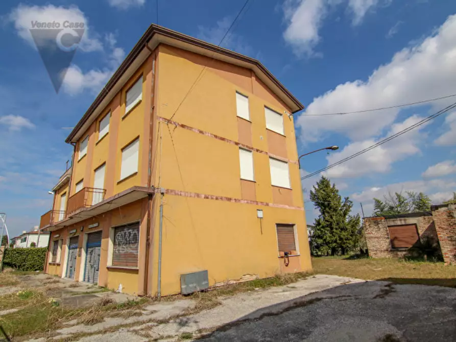 Immagine 3 di Palazzo in vendita  a Sant'angelo Di Piove Di Sacco