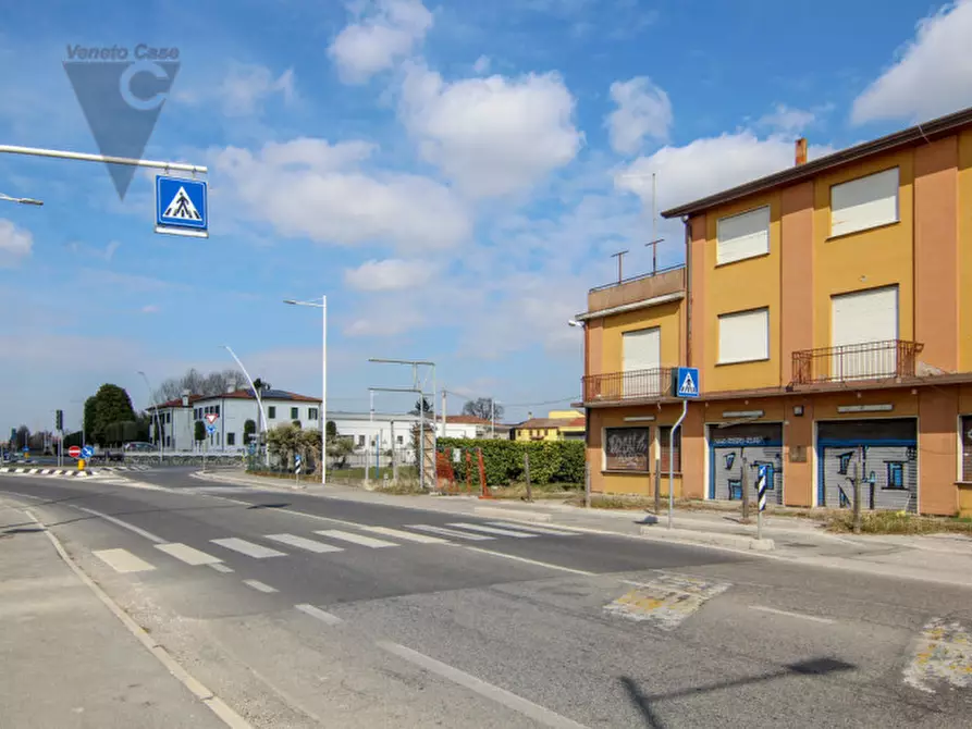 Immagine 11 di Palazzo in vendita  a Sant'angelo Di Piove Di Sacco