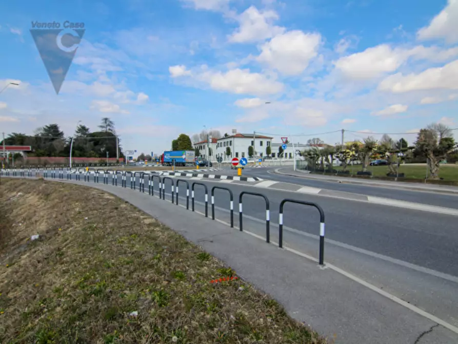Immagine 14 di Palazzo in vendita  a Sant'angelo Di Piove Di Sacco
