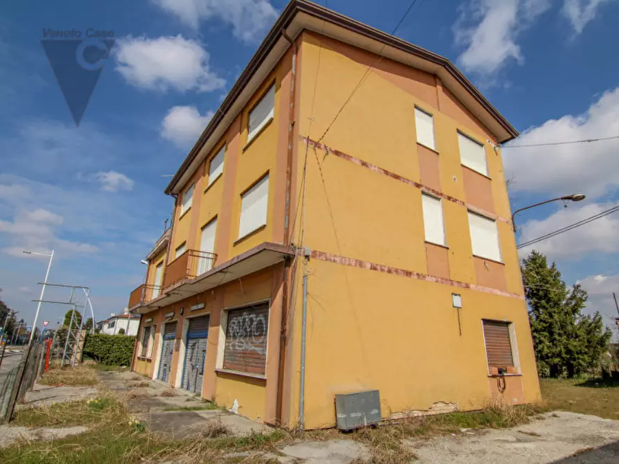 Immagine 16 di Palazzo in vendita  a Sant'angelo Di Piove Di Sacco