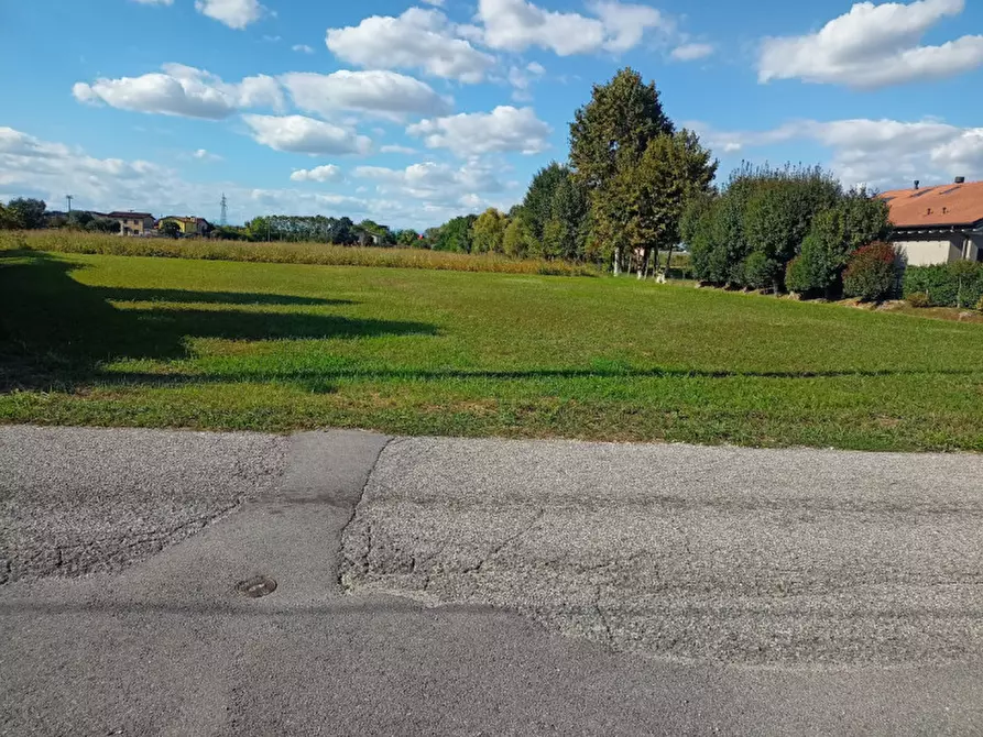 Immagine 9 di Terreno in vendita  in VIA PASINATO a Padova