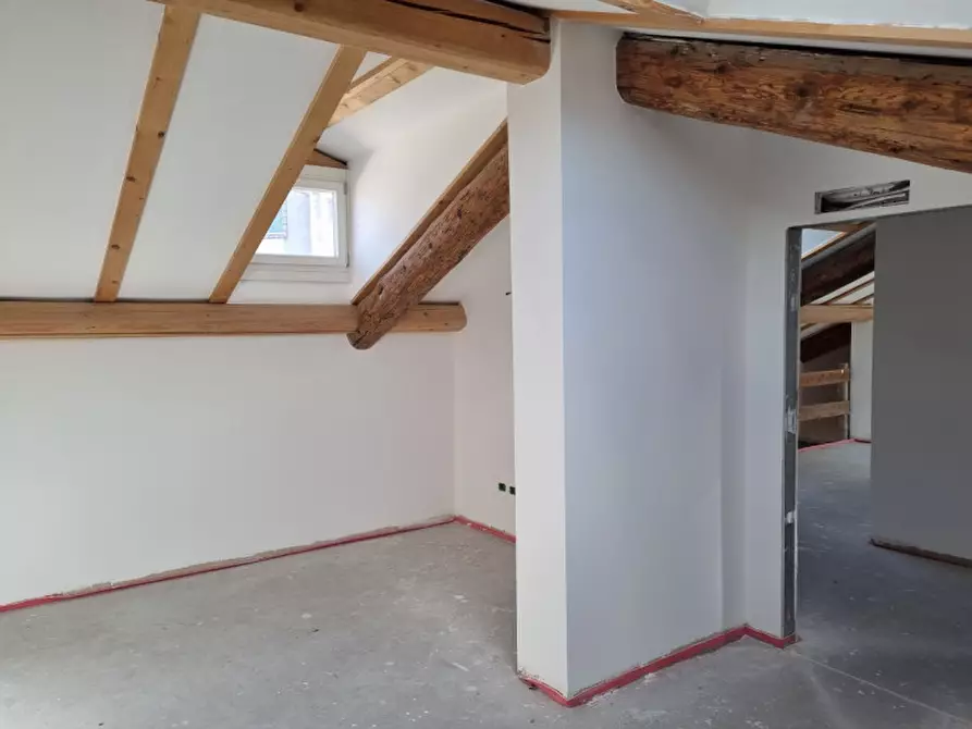 Immagine 5 di Appartamento in vendita  a Vicenza