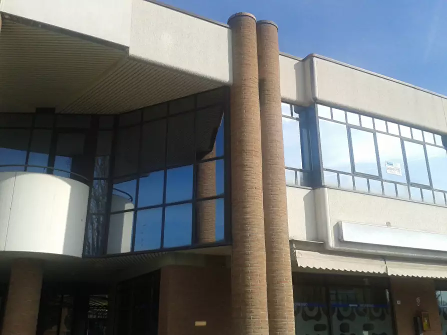 Immagine 2 di Ufficio in vendita  in Via Valle D'Aosta a Sassuolo