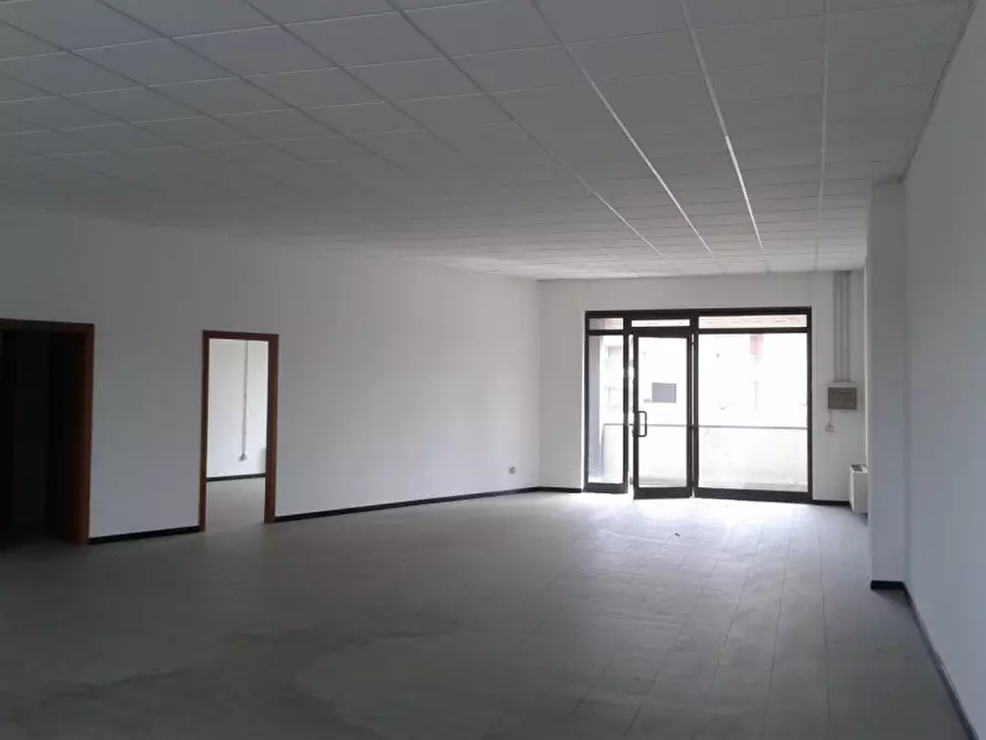 Immagine 7 di Ufficio in vendita  in Via Valle D'Aosta a Sassuolo