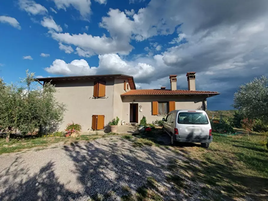 Immagine 1 di Casa indipendente in vendita  in via delle Colline, N. 16 a Citta' Di Castello