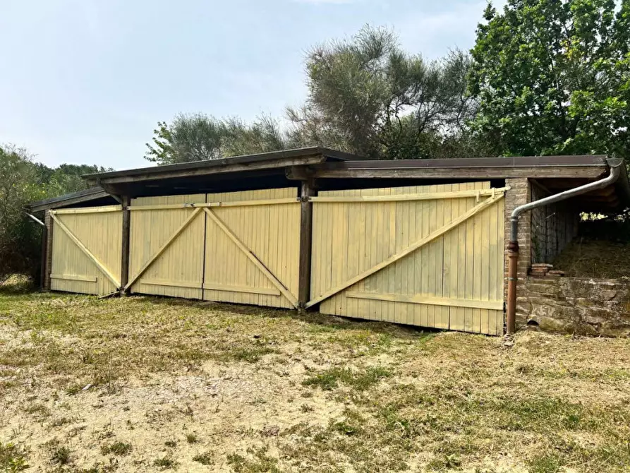 Immagine 43 di Rustico / casale in vendita  in Tavoleto a Tavoleto