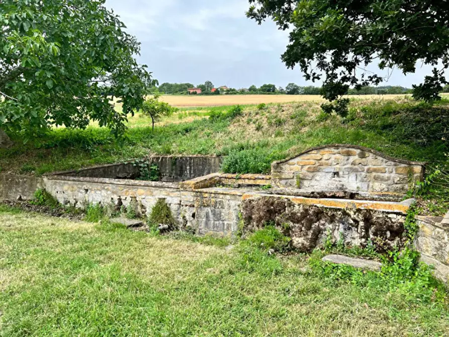 Immagine 45 di Rustico / casale in vendita  in Tavoleto a Tavoleto