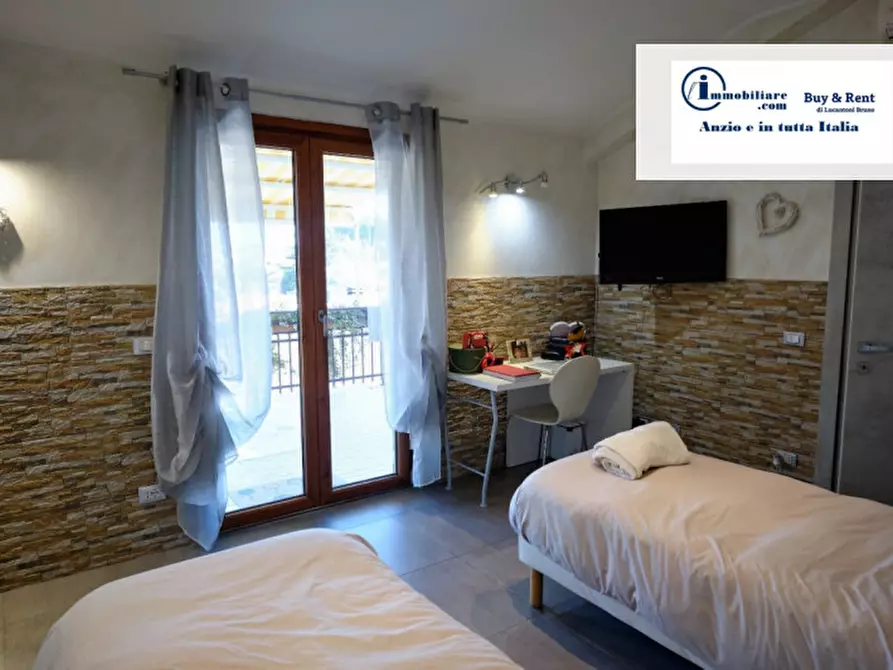 Immagine 9 di Attico in vendita  in via del cinema a Anzio