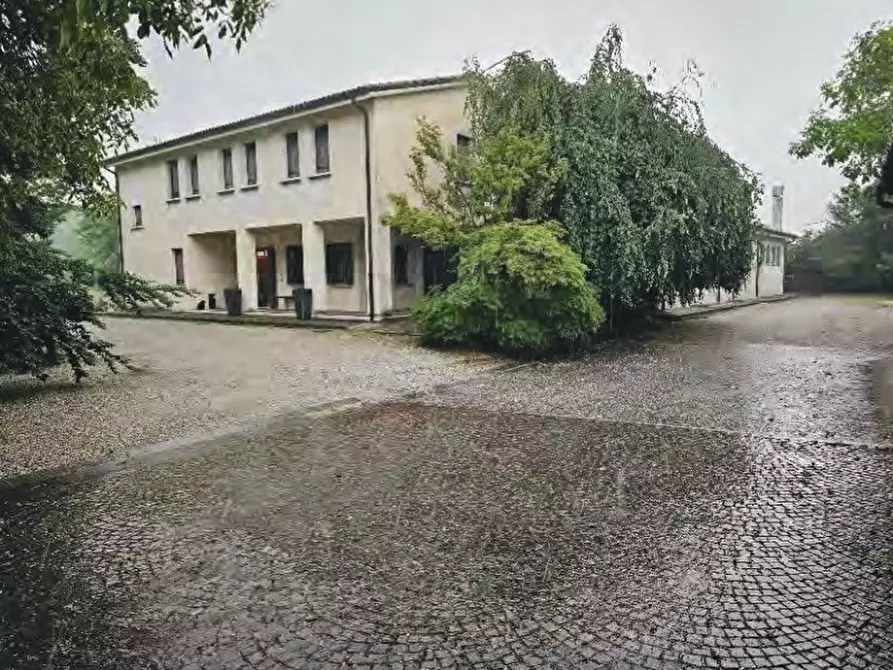 Immagine 1 di Laboratorio in vendita  in Via G. Fantin 27 a Crocetta Del Montello