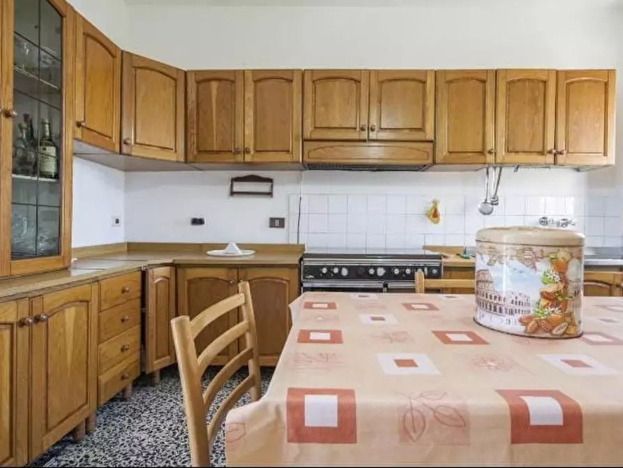 Immagine 3 di Rustico / casale in vendita  in VIA MONACO a Postiglione