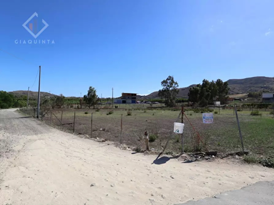 Immagine 4 di Terreno in vendita  in c.da Albanello snc a Palagonia