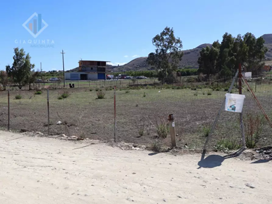 Immagine 5 di Terreno in vendita  in c.da Albanello snc a Palagonia