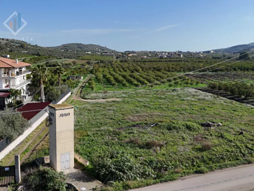 Immagine 1 di Terreno in vendita  in c.da Albanello snc a Palagonia