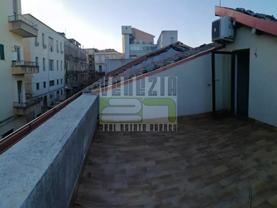 Immagine 8 di Palazzo in vendita  a Ragusa