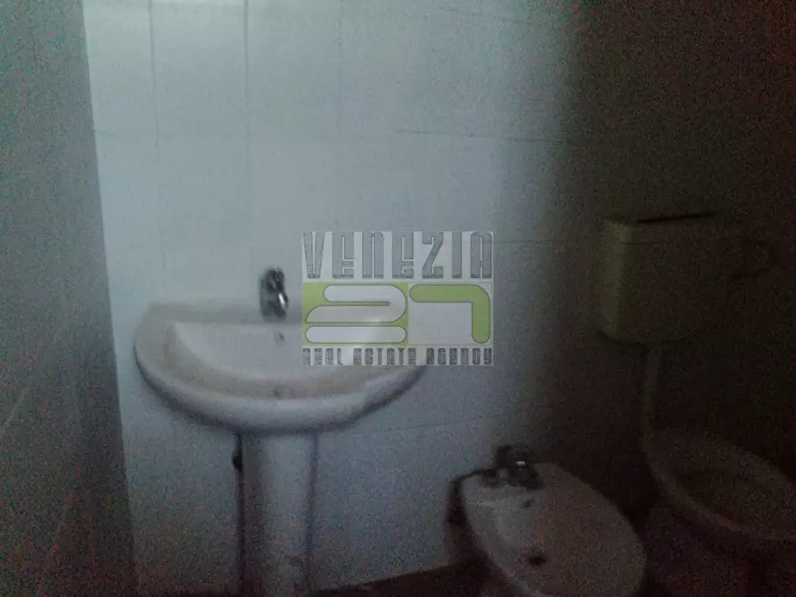 Immagine 9 di Palazzo in vendita  a Ragusa