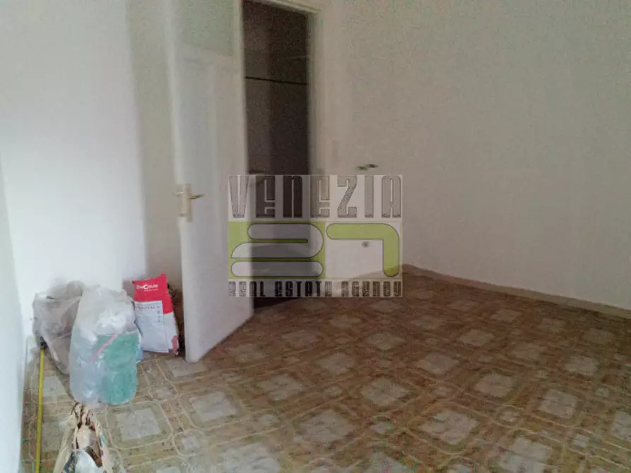 Immagine 13 di Palazzo in vendita  a Ragusa