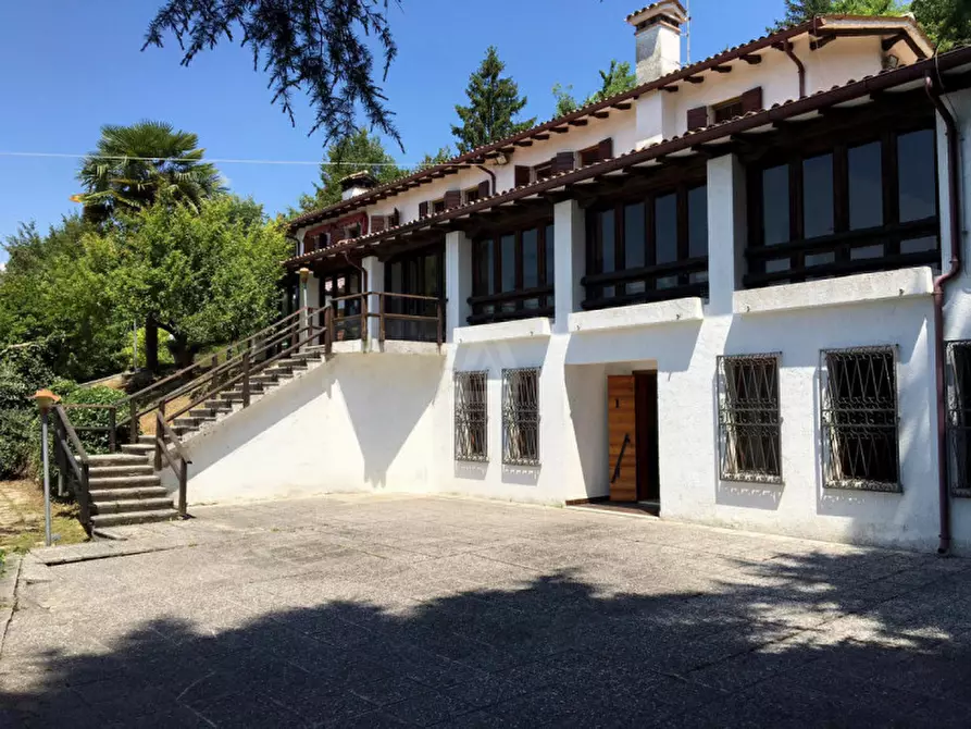 Immagine 1 di Villa in vendita  a Asolo