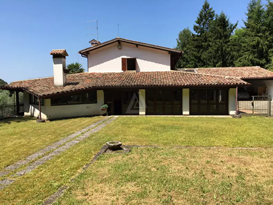 Immagine 10 di Villa in vendita  a Asolo