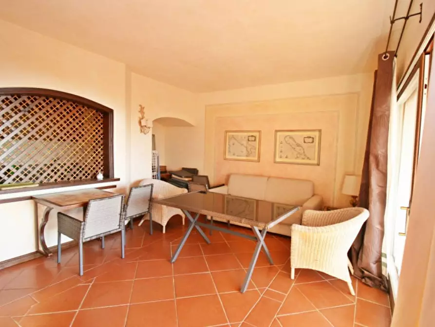 Immagine 7 di Appartamento in vendita  a Arzachena