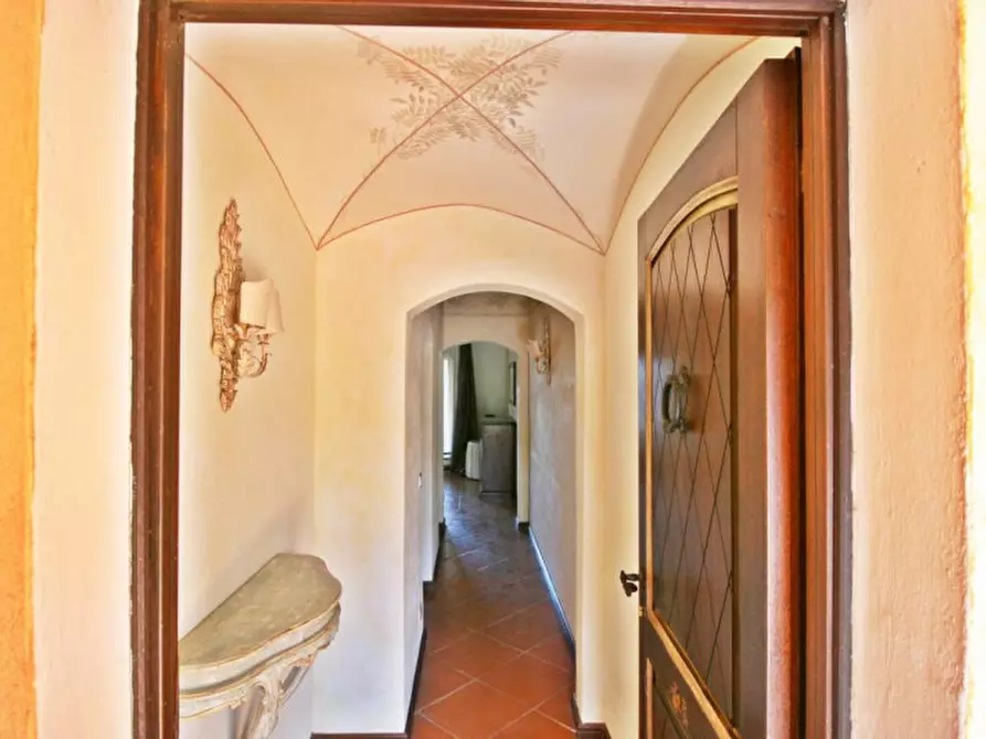 Immagine 10 di Appartamento in vendita  a Arzachena