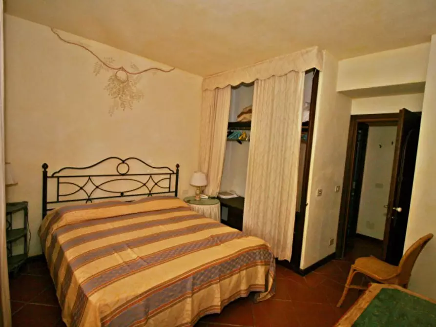 Immagine 12 di Appartamento in vendita  a Arzachena