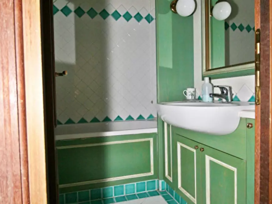 Immagine 13 di Appartamento in vendita  a Arzachena