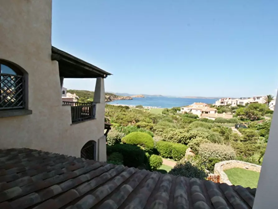 Immagine 22 di Appartamento in vendita  a Arzachena