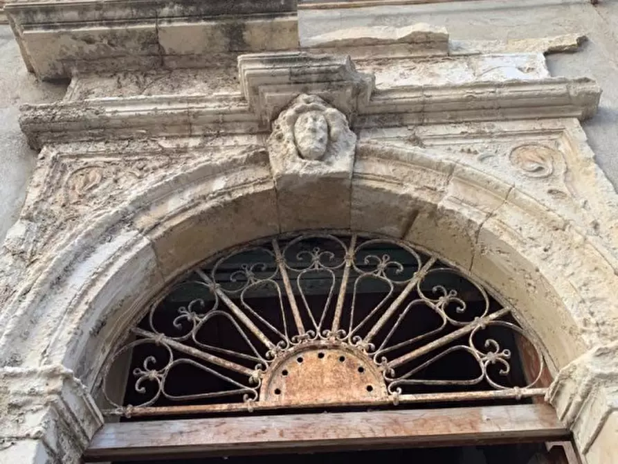 Immagine 12 di Casa indipendente in vendita  in via foscolo a Avola