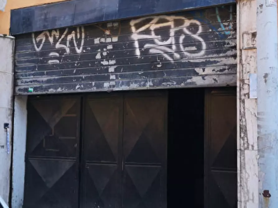 Immagine 3 di Negozio in affitto  in Giacomo Bove a Roma
