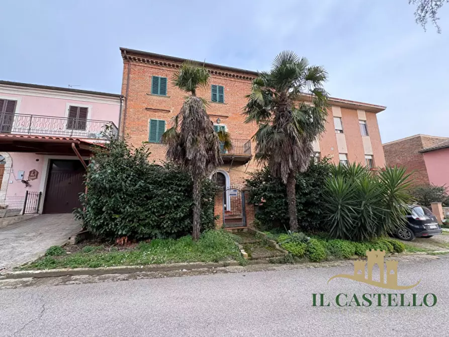 Immagine 1 di Villetta a schiera in vendita  in piazza san pietro a Castiglione Del Lago