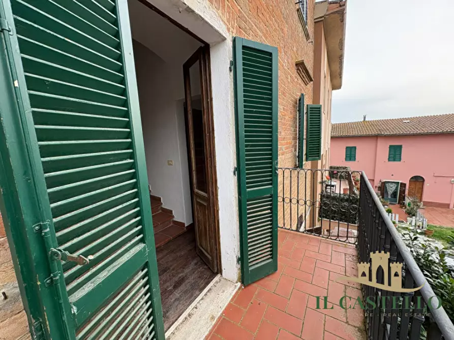 Immagine 12 di Villetta a schiera in vendita  in piazza san pietro a Castiglione Del Lago